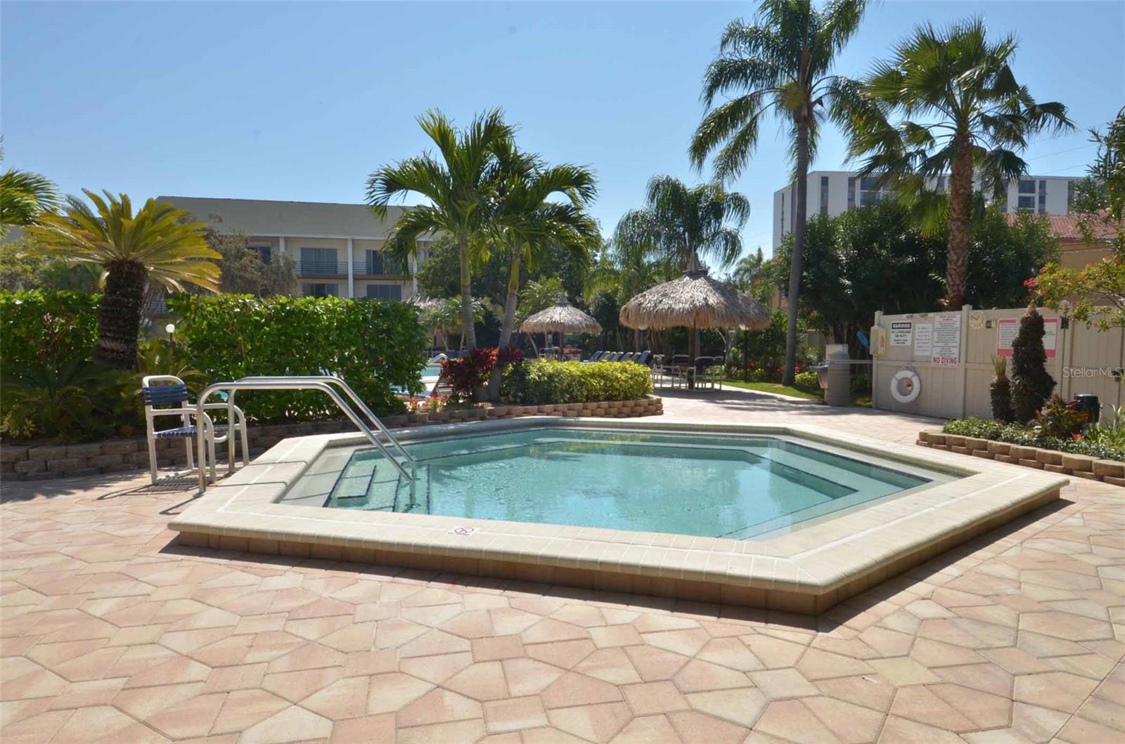 Image 36 of 47 For 400 Island Way 901