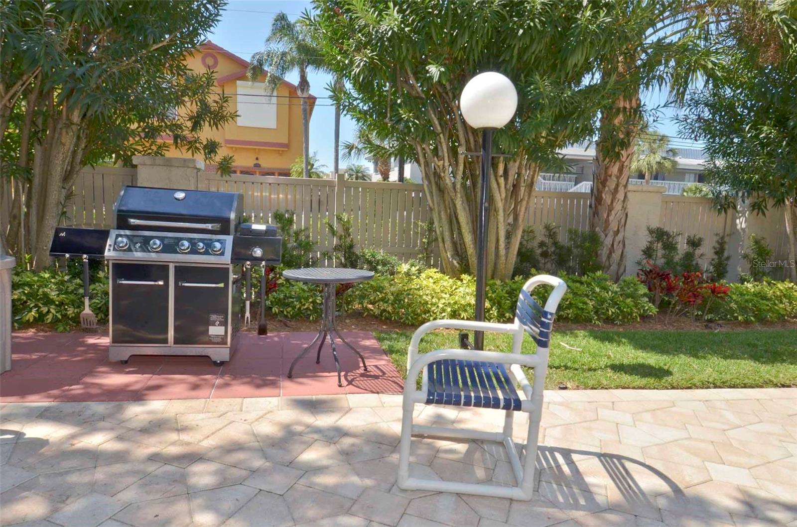 Image 40 of 47 For 400 Island Way 901