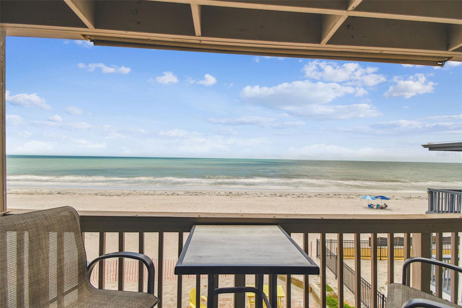 Image 18 of 87 For 19010 Gulf Boulevard 203