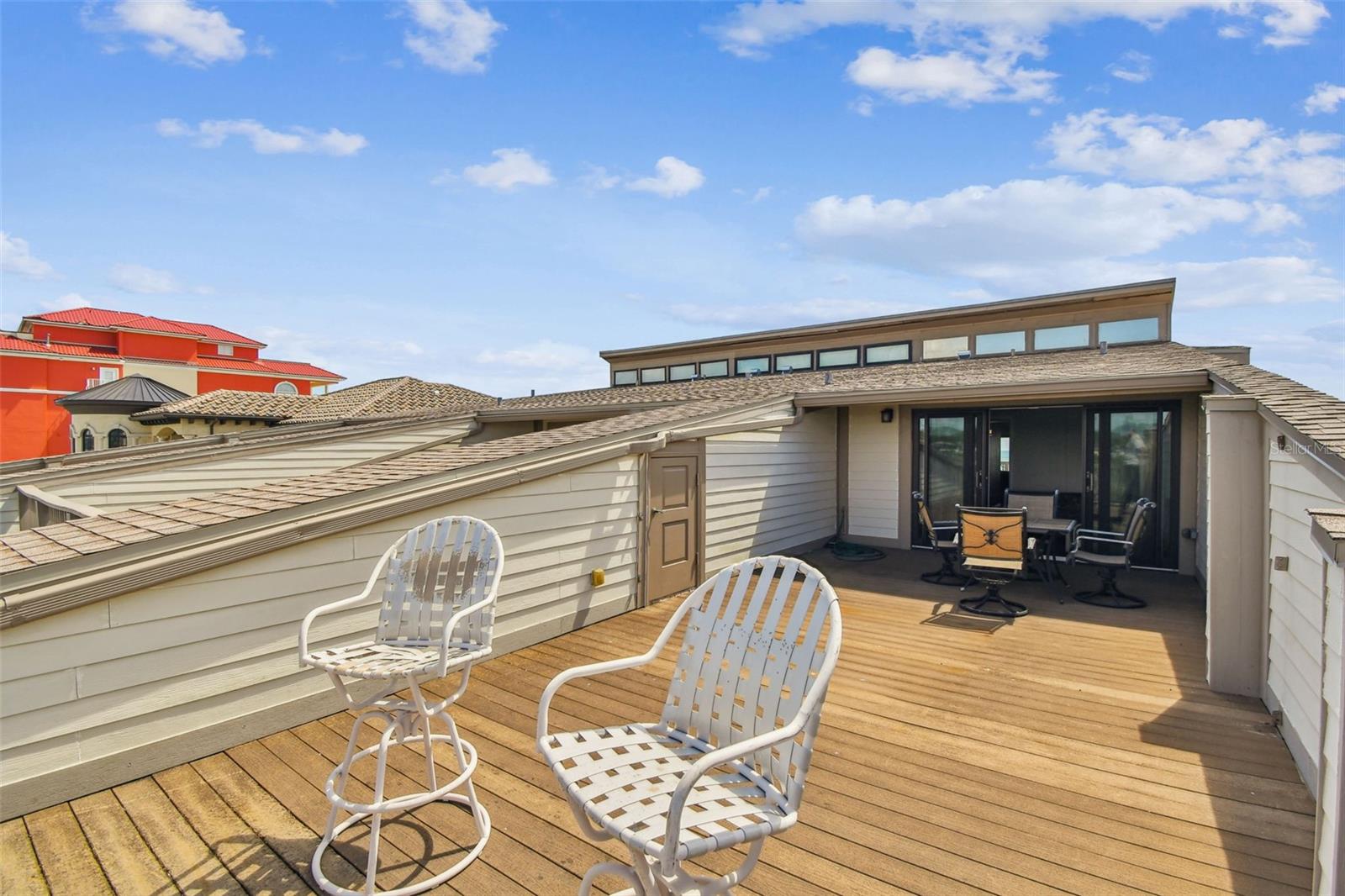 Image 48 of 87 For 19010 Gulf Boulevard 203