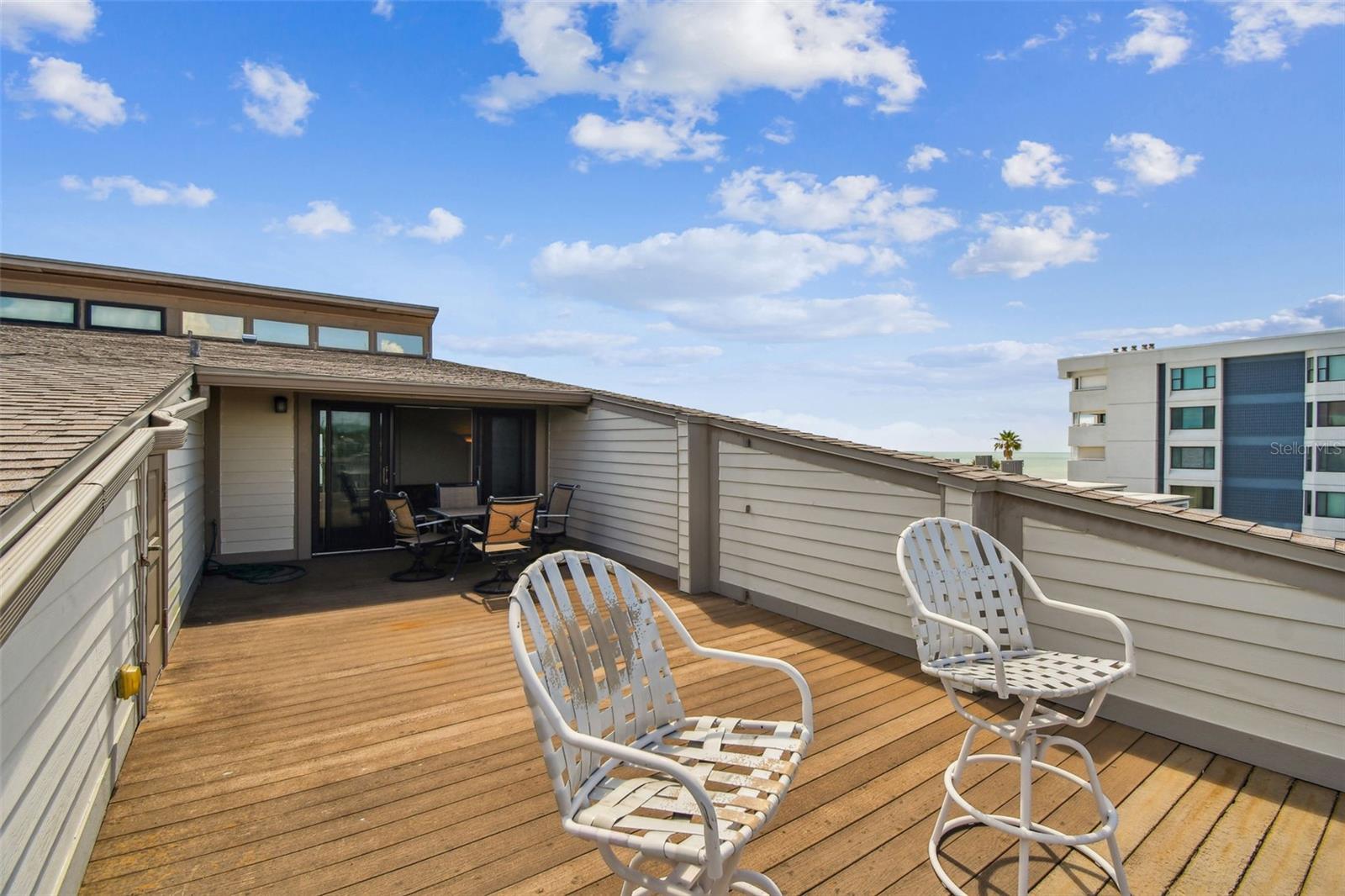 Image 49 of 87 For 19010 Gulf Boulevard 203