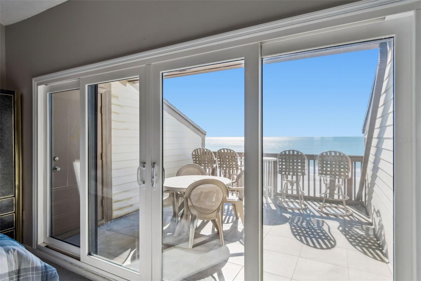 Image 57 of 87 For 19010 Gulf Boulevard 203