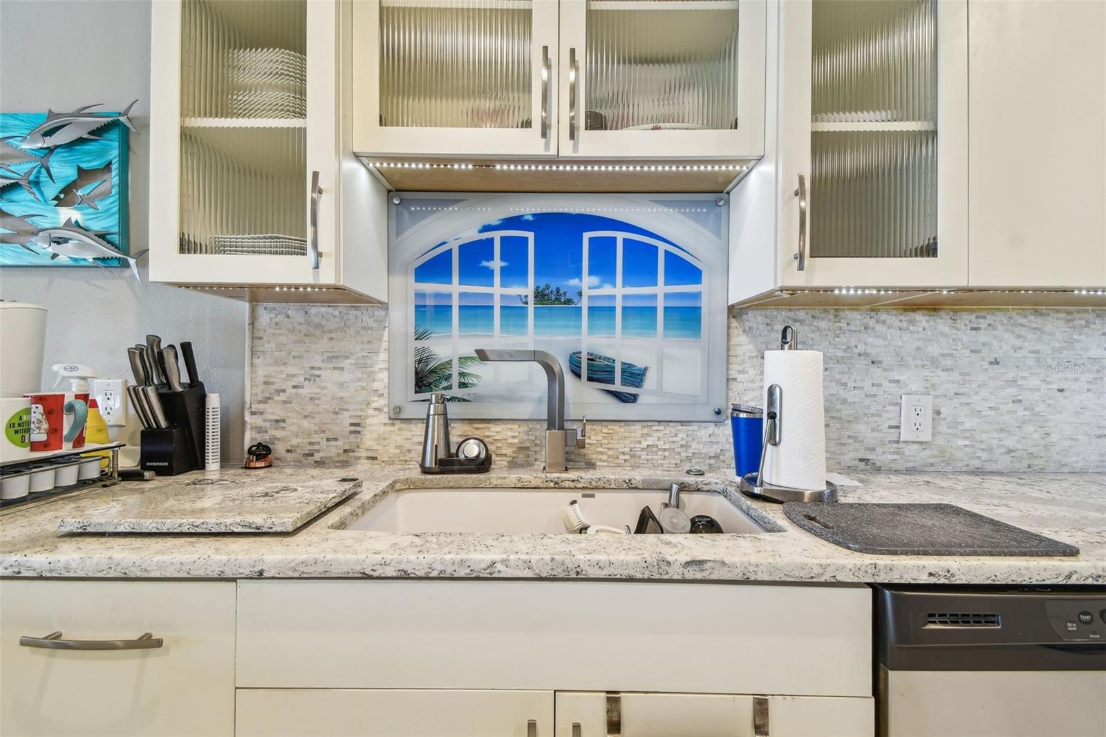 Image 7 of 87 For 19010 Gulf Boulevard 203