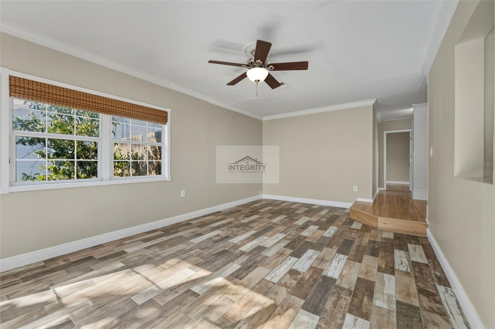 Image 14 of 35 For 4619 Bay Villa Avenue