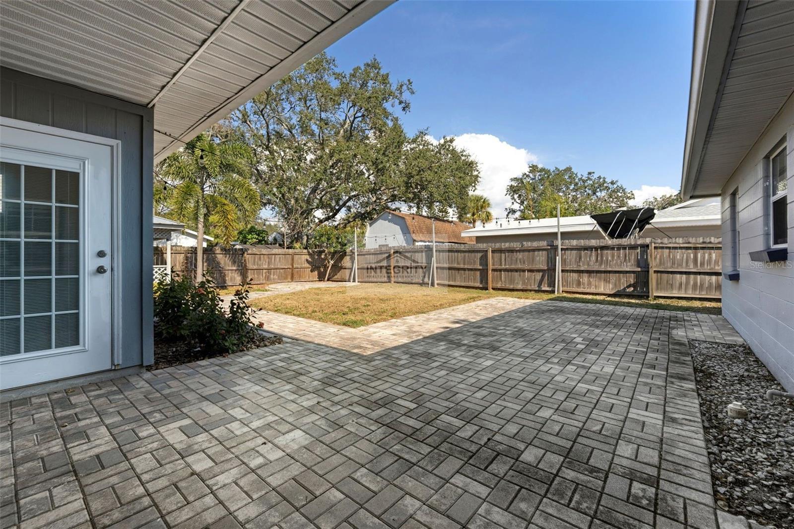 Image 25 of 35 For 4619 Bay Villa Avenue