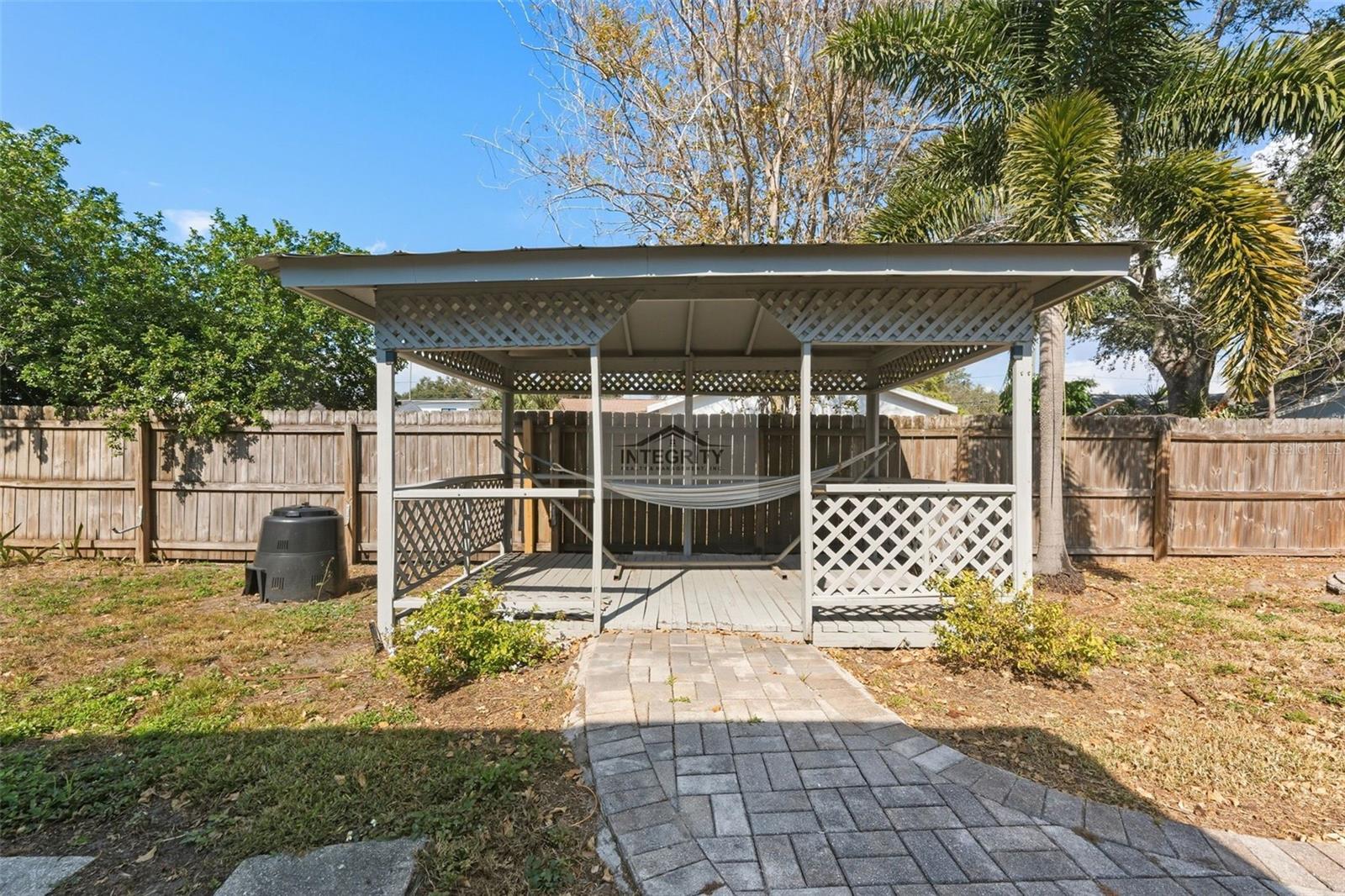 Image 28 of 35 For 4619 Bay Villa Avenue