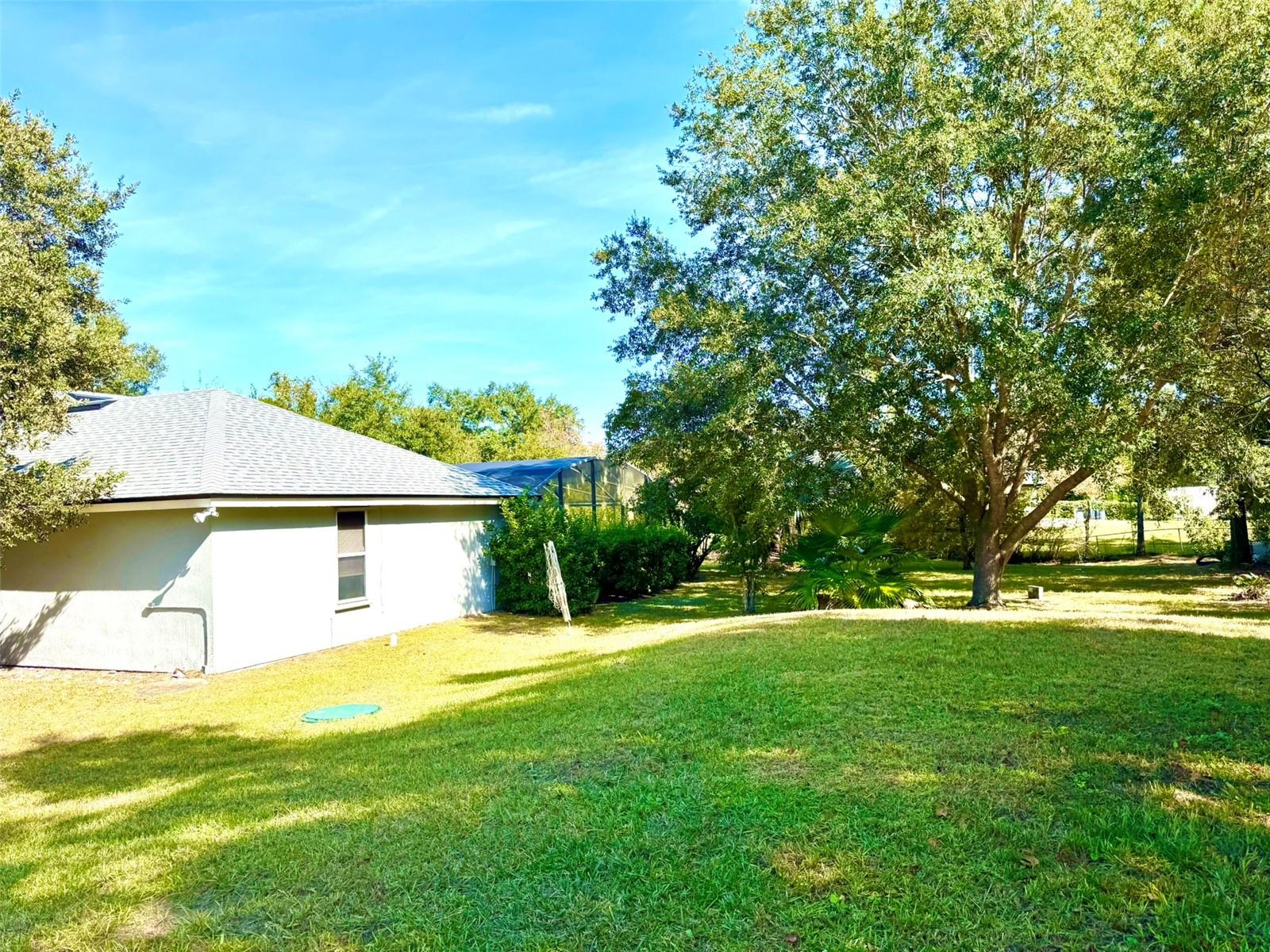 Image 21 of 67 For 19814 Moorgate Street