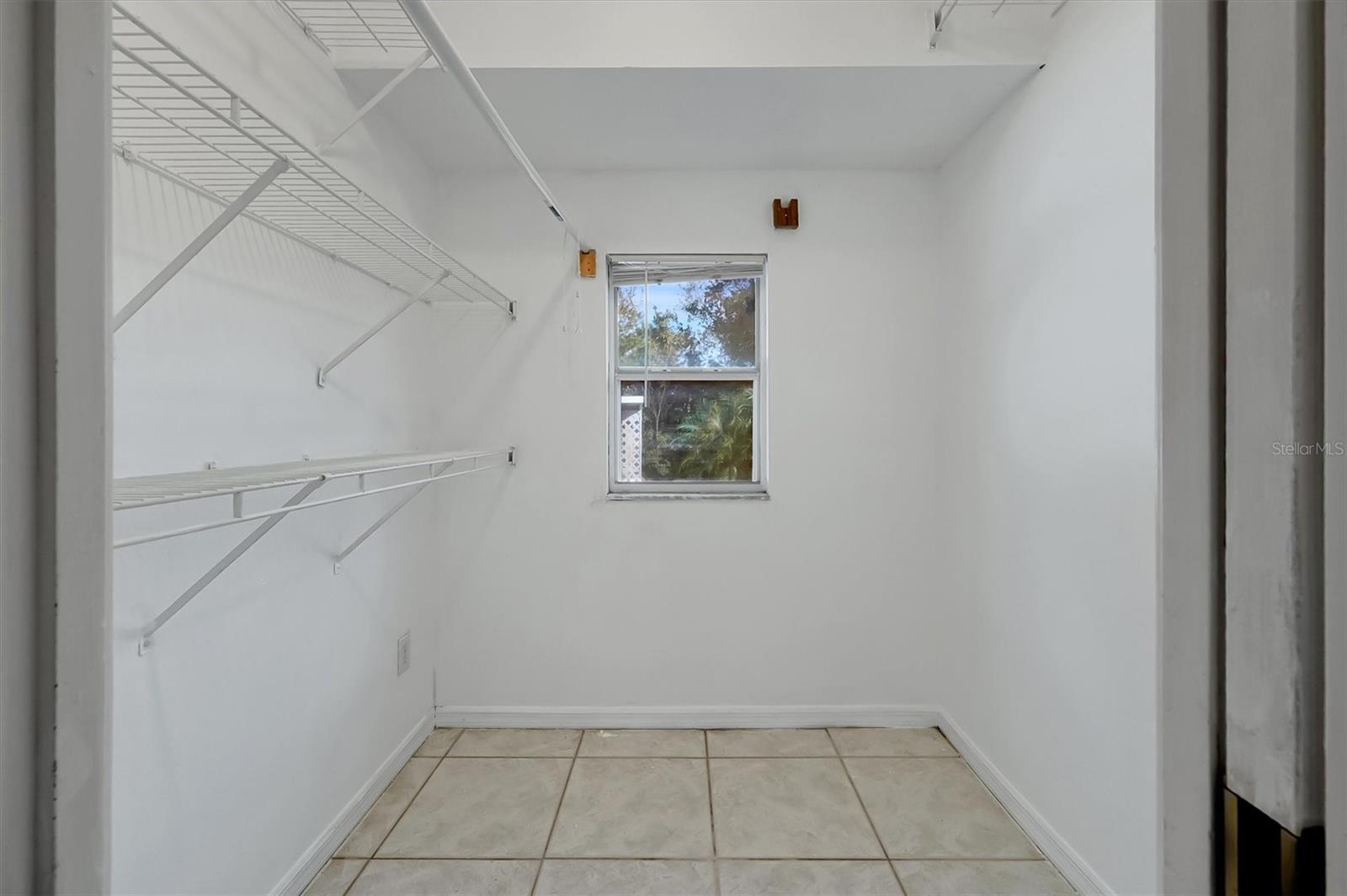 Image 35 of 67 For 19814 Moorgate Street