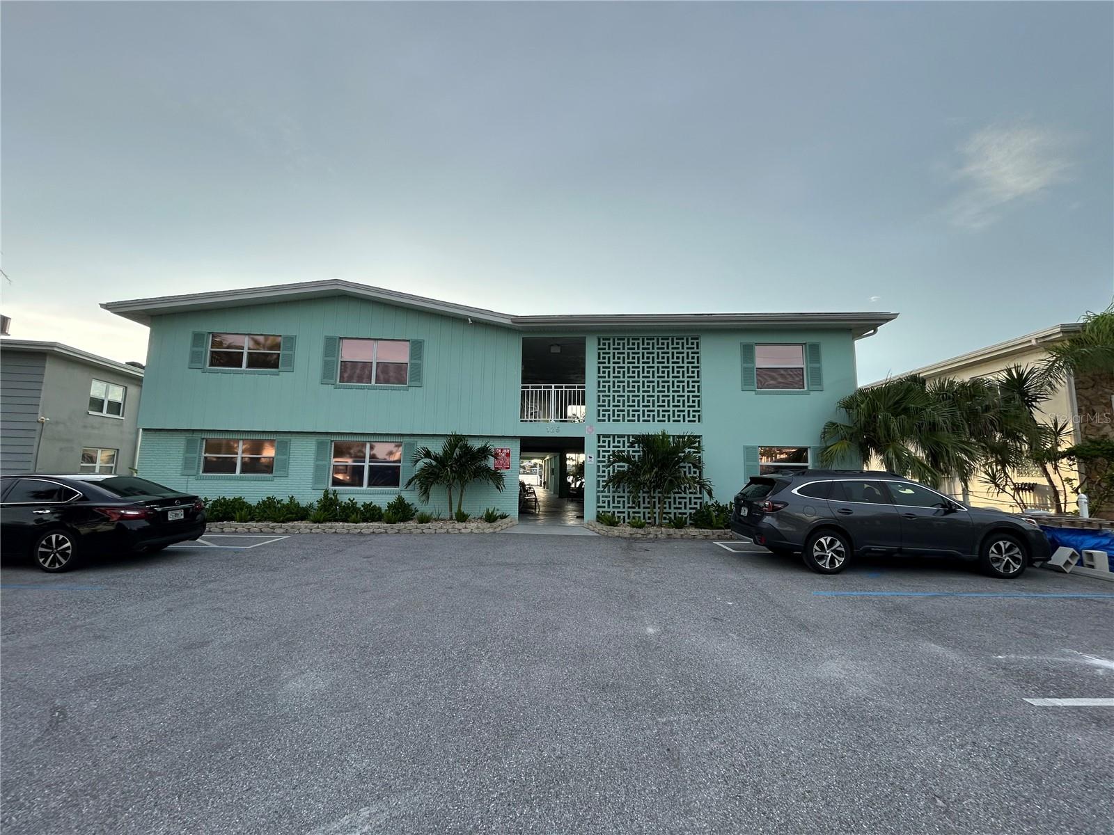 Details for 125 104th Avenue 2, TREASURE ISLAND, FL 33706
