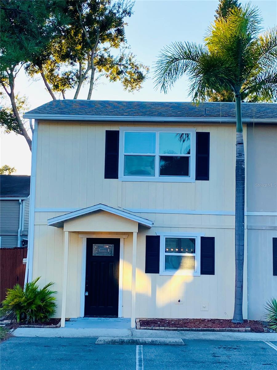 Details for 148 Douglas Road W C, OLDSMAR, FL 34677