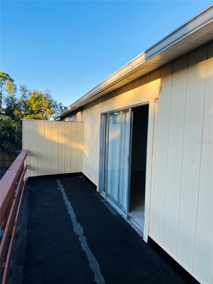 Image 20 of 25 For 148 Douglas Road W C