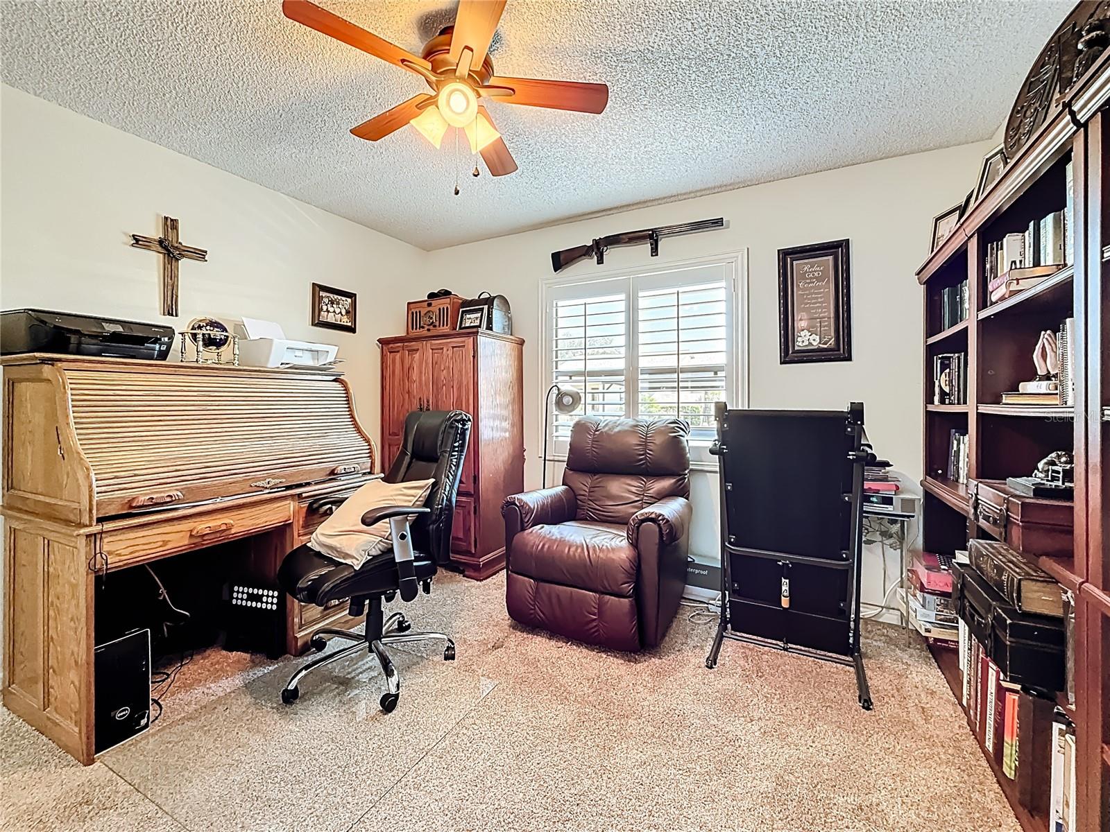 Image 18 of 37 For 38225 Boxwood Drive 38225