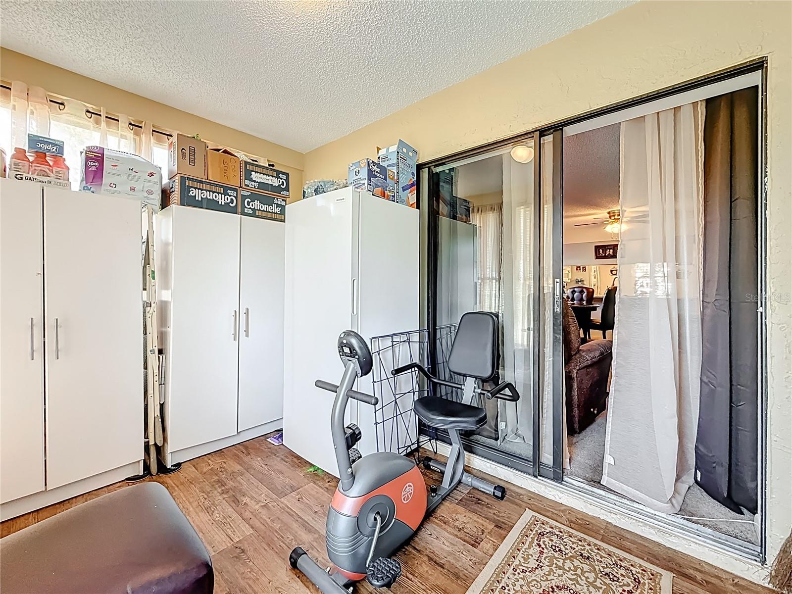 Image 27 of 37 For 38225 Boxwood Drive 38225