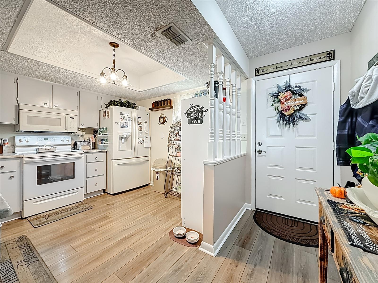 Image 6 of 37 For 38225 Boxwood Drive 38225