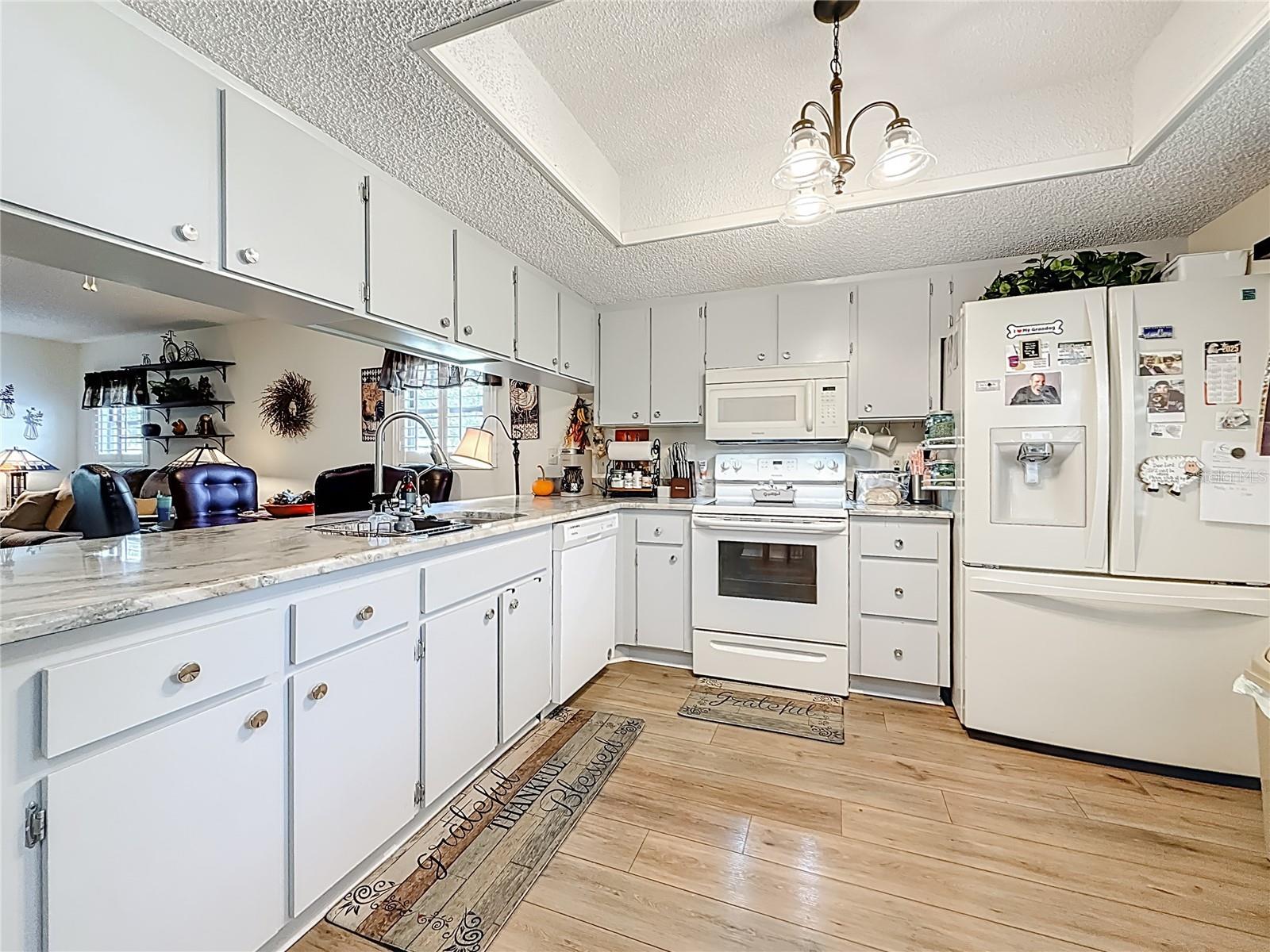 Image 8 of 37 For 38225 Boxwood Drive 38225