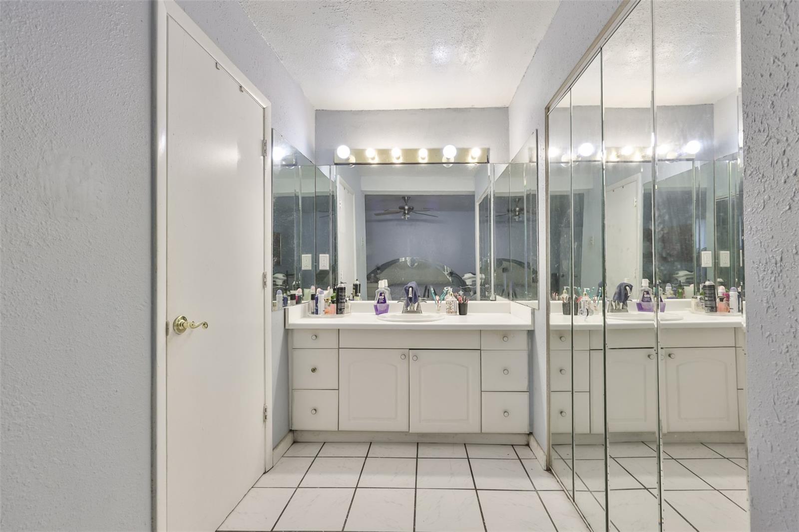 Listing photo id 23 for 3901 Clearfield Avenue