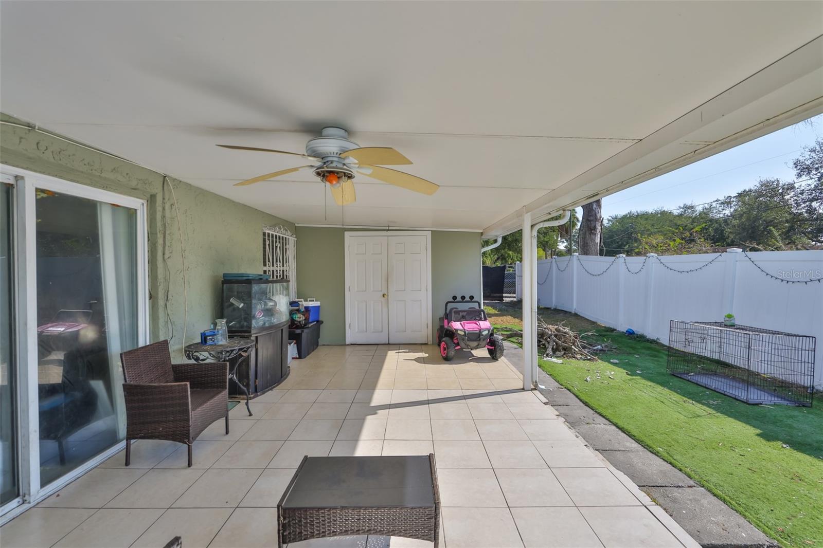 Listing photo id 25 for 3901 Clearfield Avenue