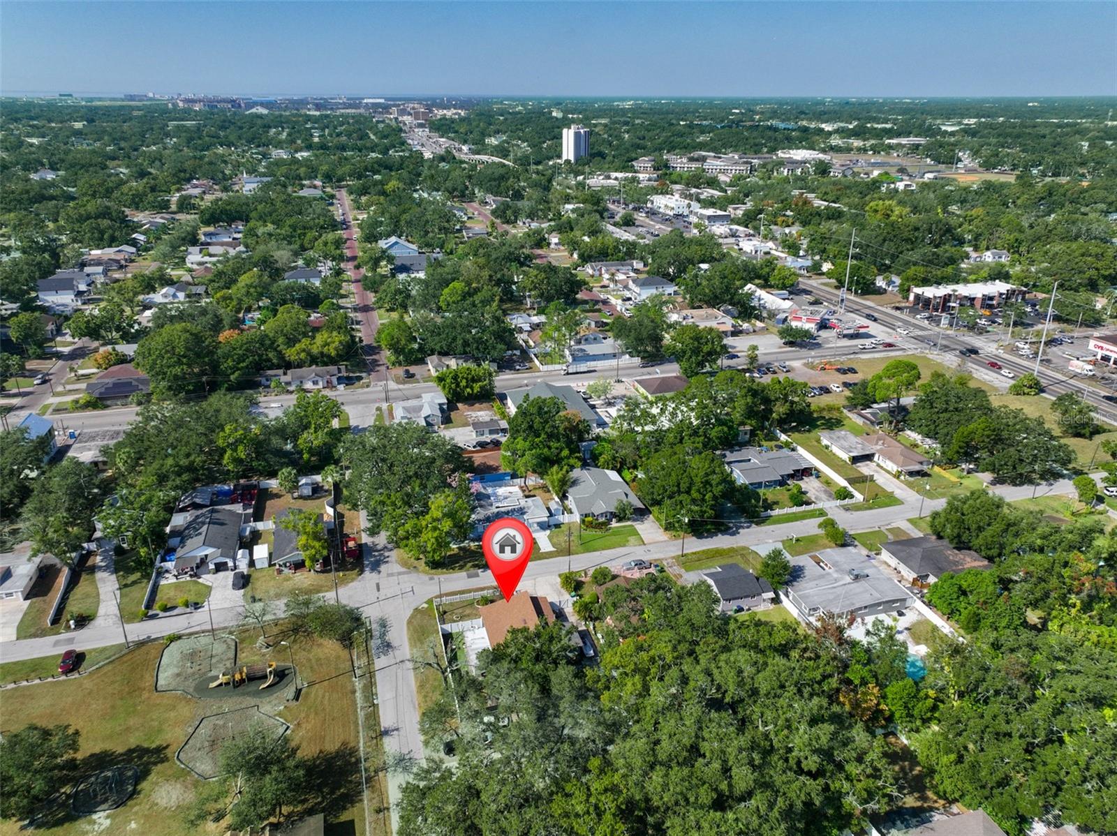 Listing photo id 35 for 3901 Clearfield Avenue