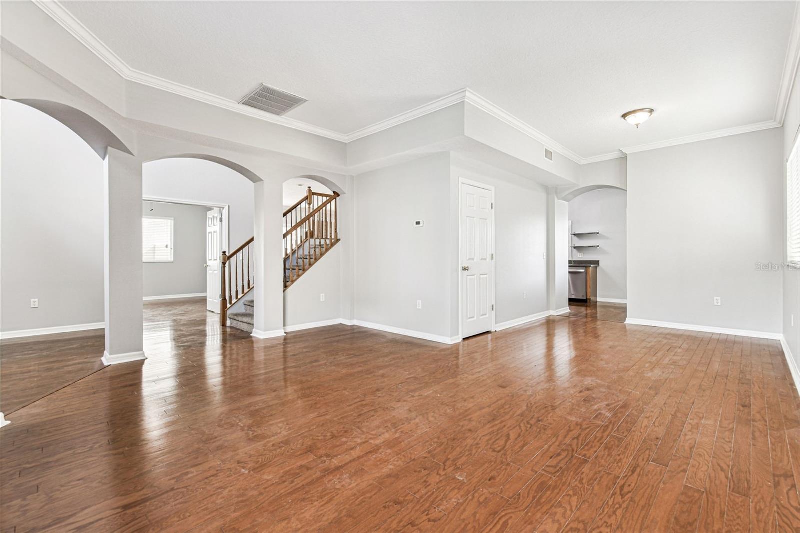 Image 14 of 72 For 395 Wingate Circle