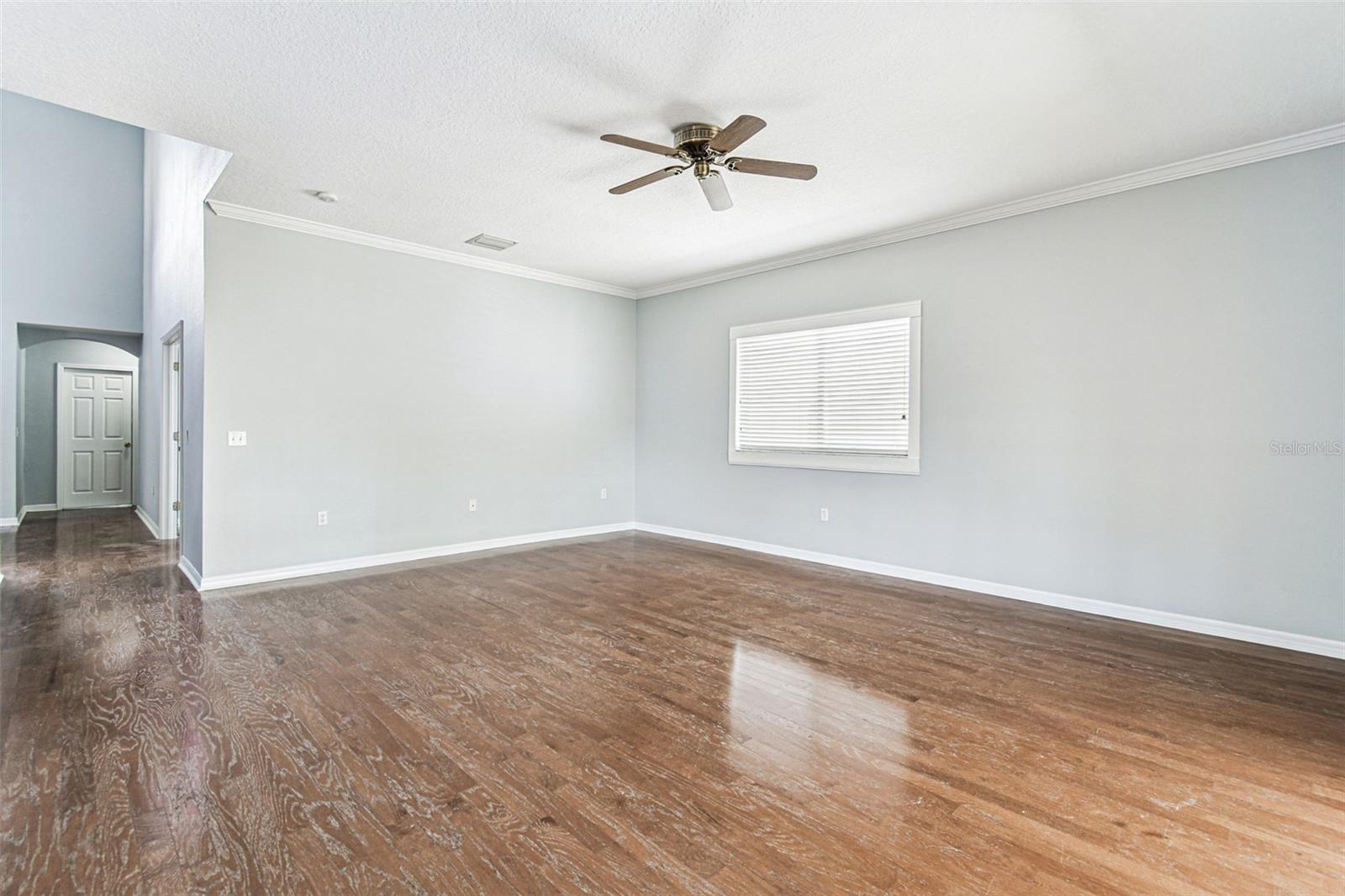 Image 19 of 72 For 395 Wingate Circle