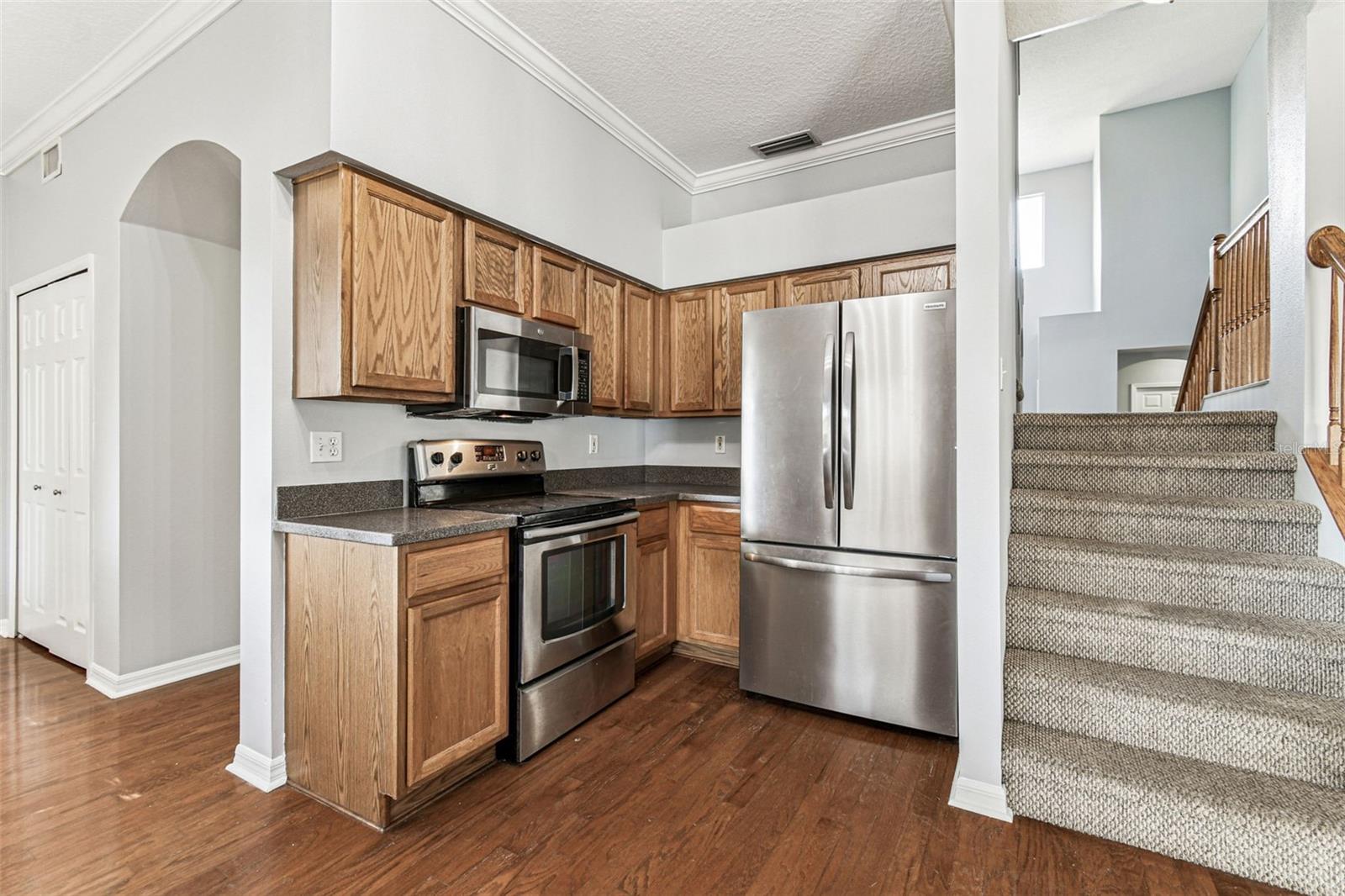 Image 24 of 72 For 395 Wingate Circle