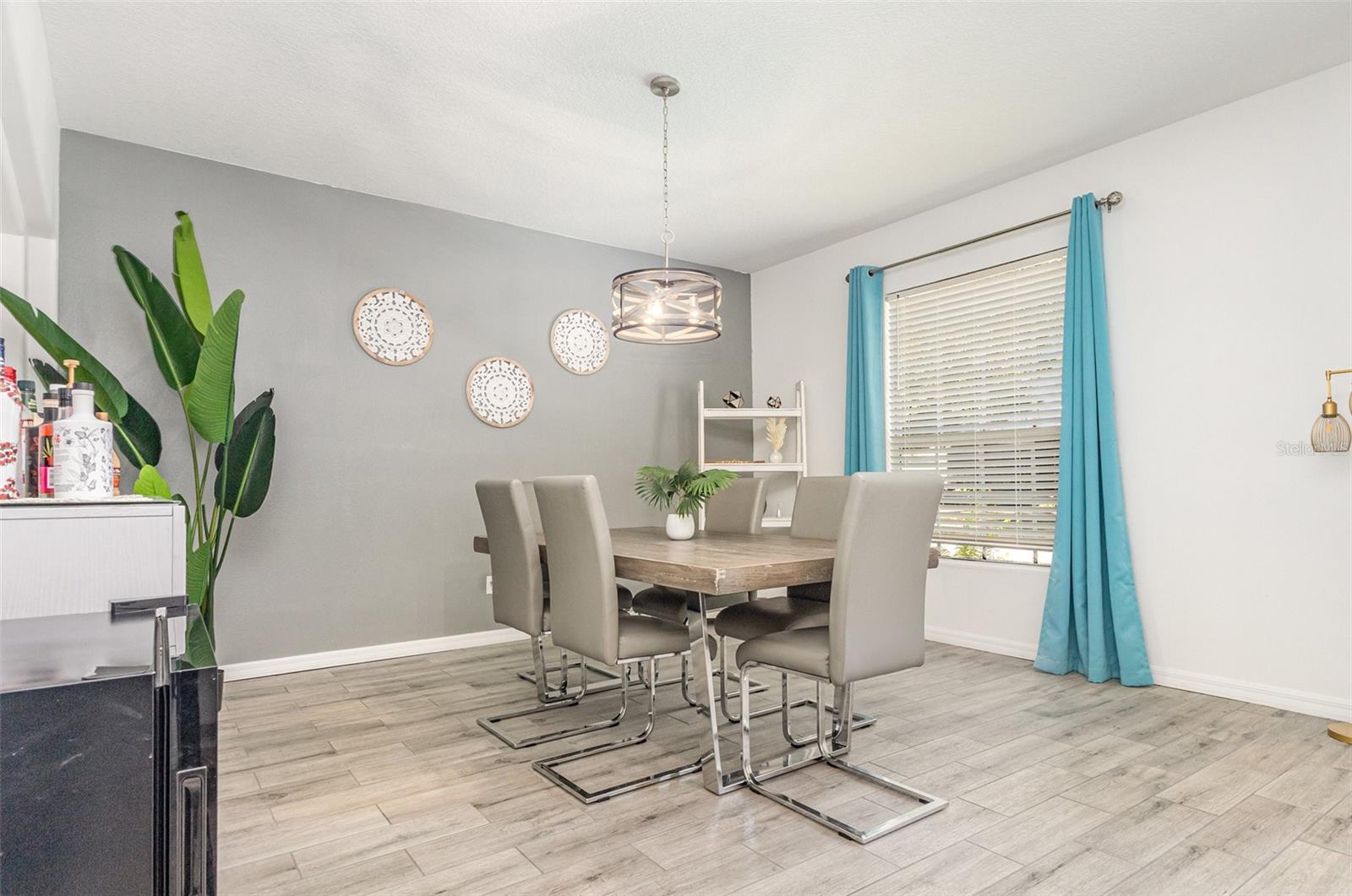 Image 10 of 30 For 456 Knollwood Drive