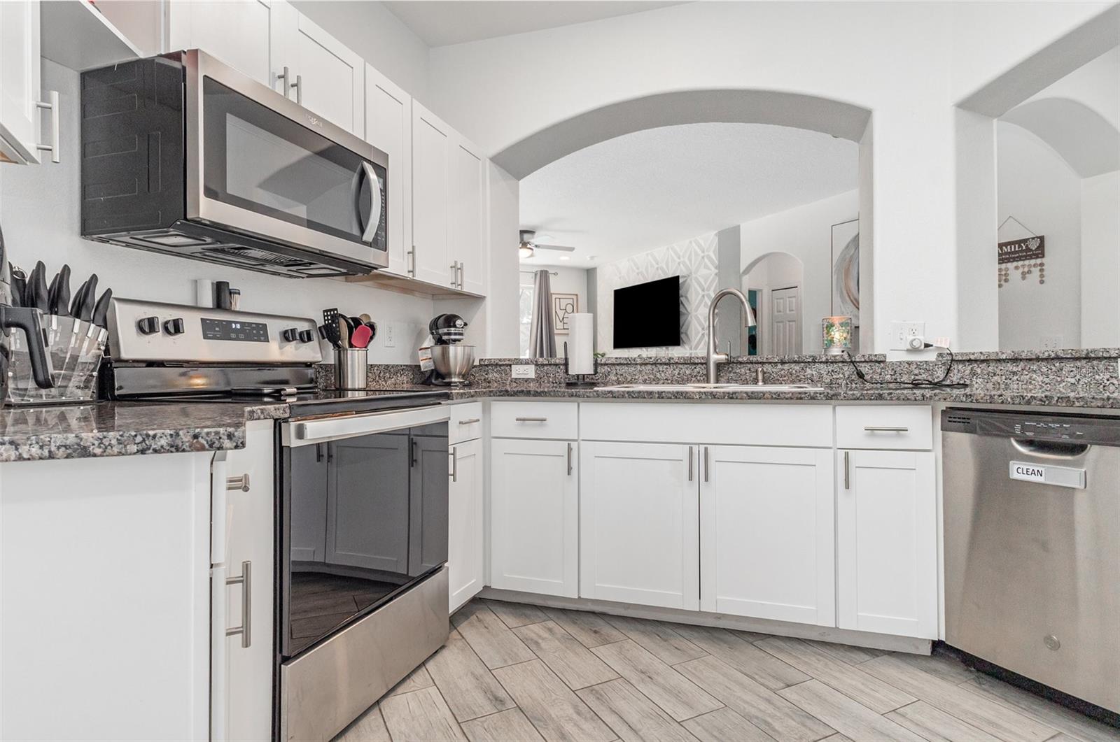 Image 13 of 30 For 456 Knollwood Drive