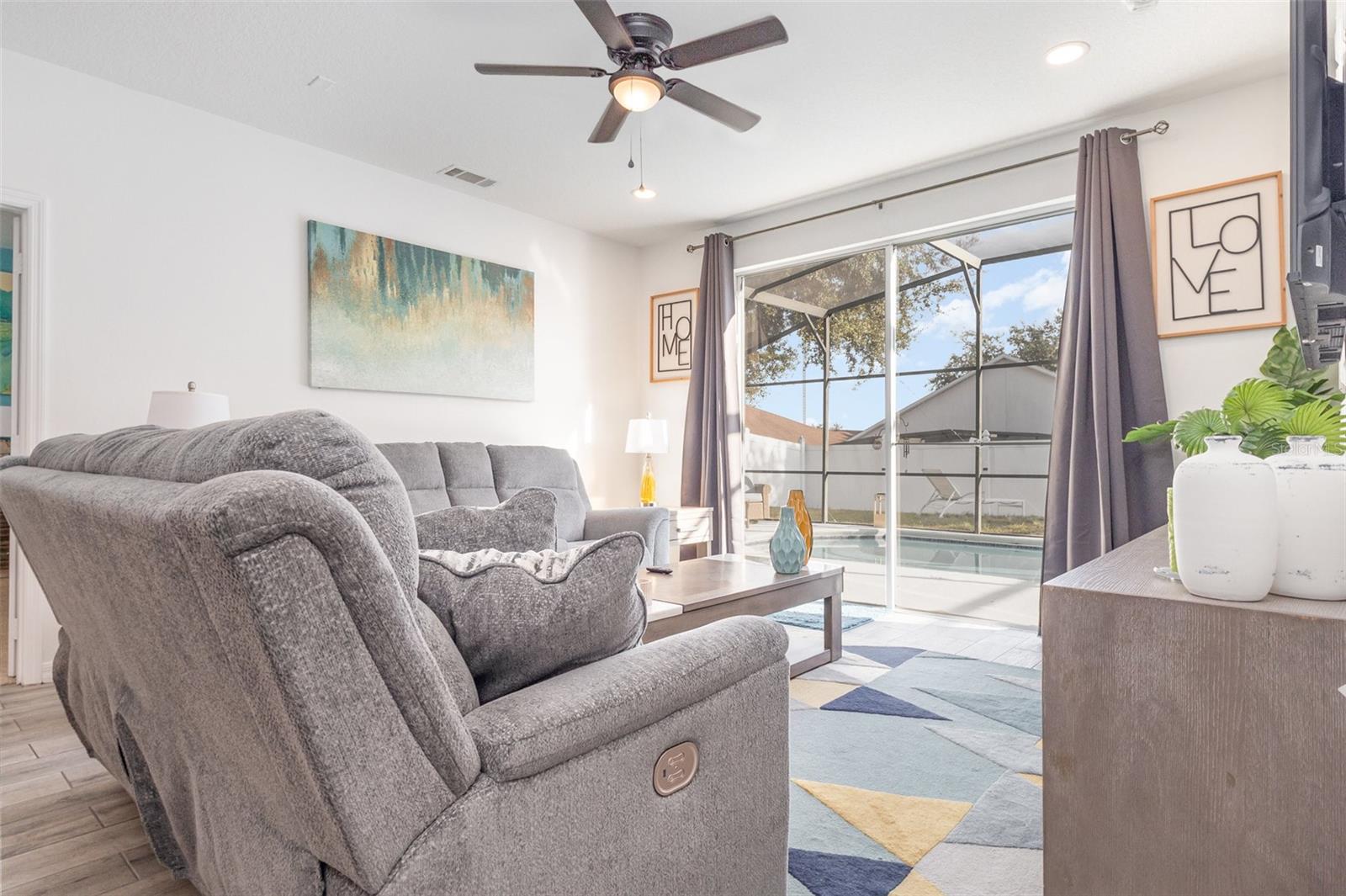 Image 4 of 30 For 456 Knollwood Drive