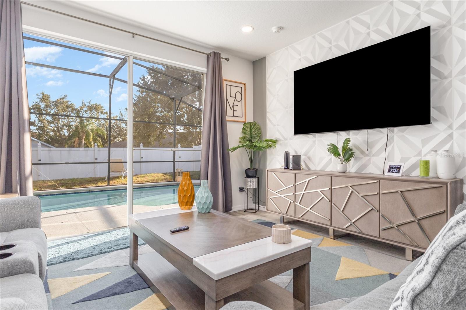 Image 7 of 30 For 456 Knollwood Drive