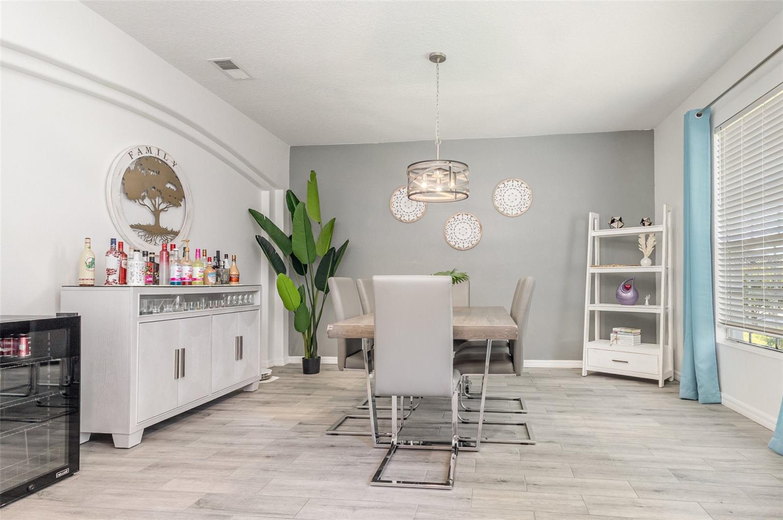 Image 9 of 30 For 456 Knollwood Drive