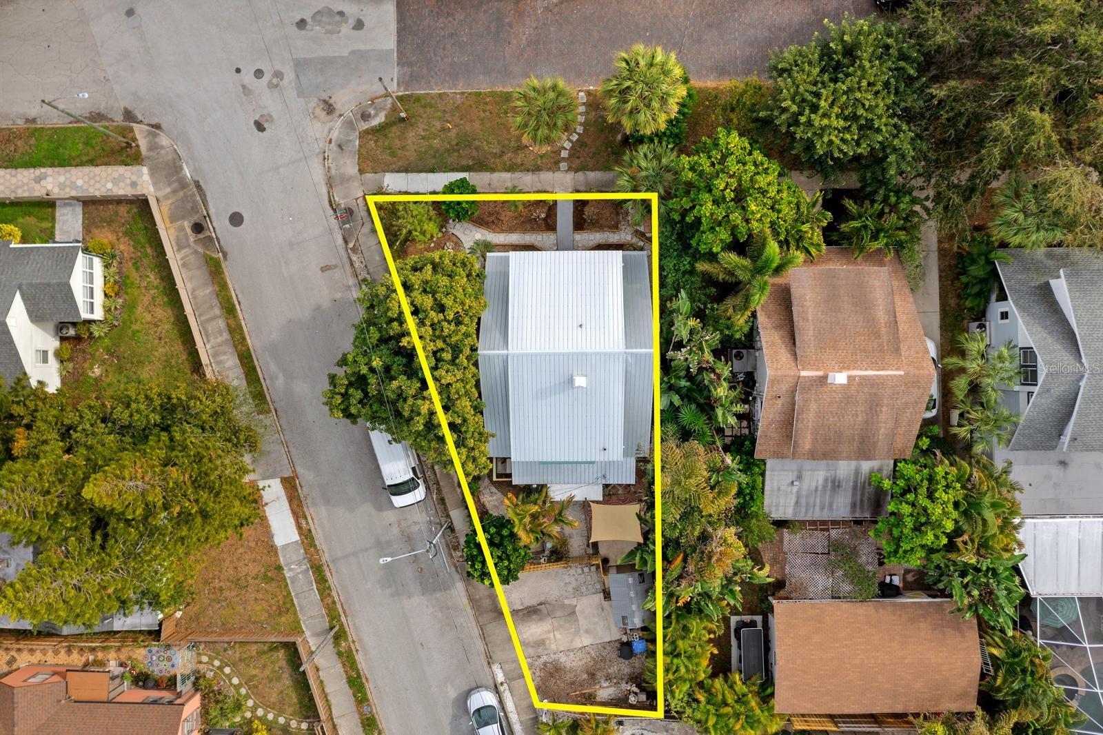 Image 28 of 32 For 1038 Crescent Lake Drive N