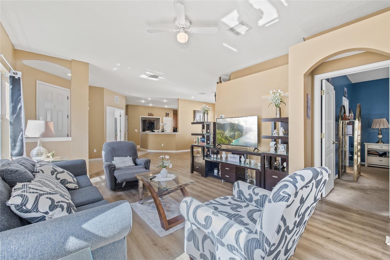 Image 10 of 51 For 1836 Atlantic Drive