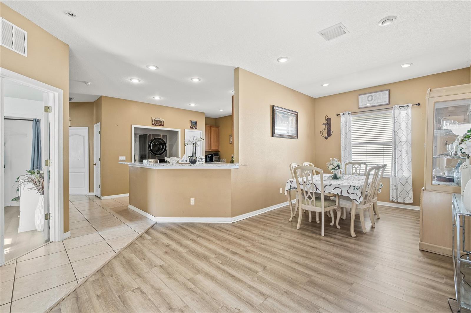 Image 11 of 51 For 1836 Atlantic Drive