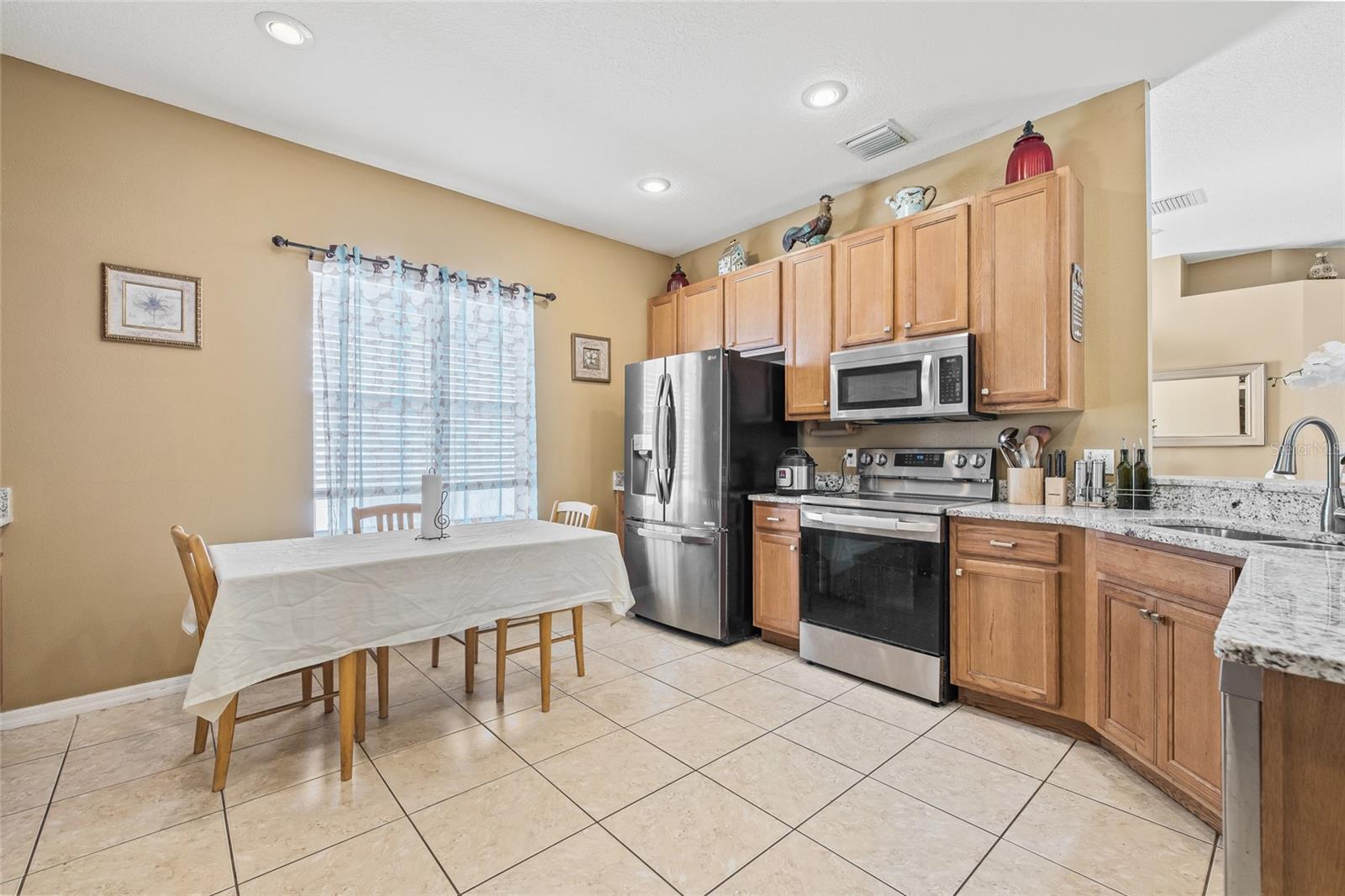 Image 15 of 51 For 1836 Atlantic Drive