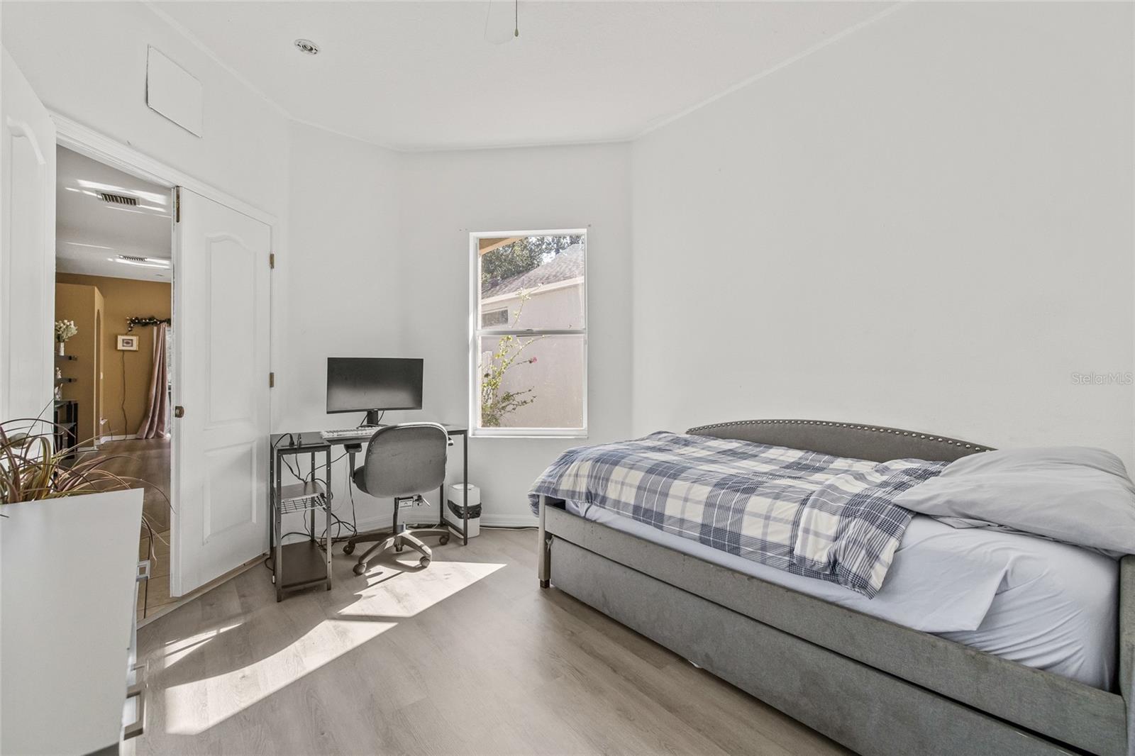 Image 31 of 51 For 1836 Atlantic Drive