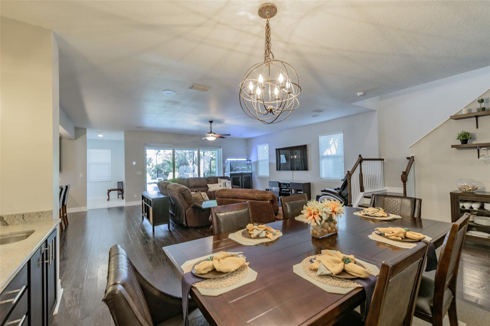 Image 12 of 61 For 407 Tampania Avenue