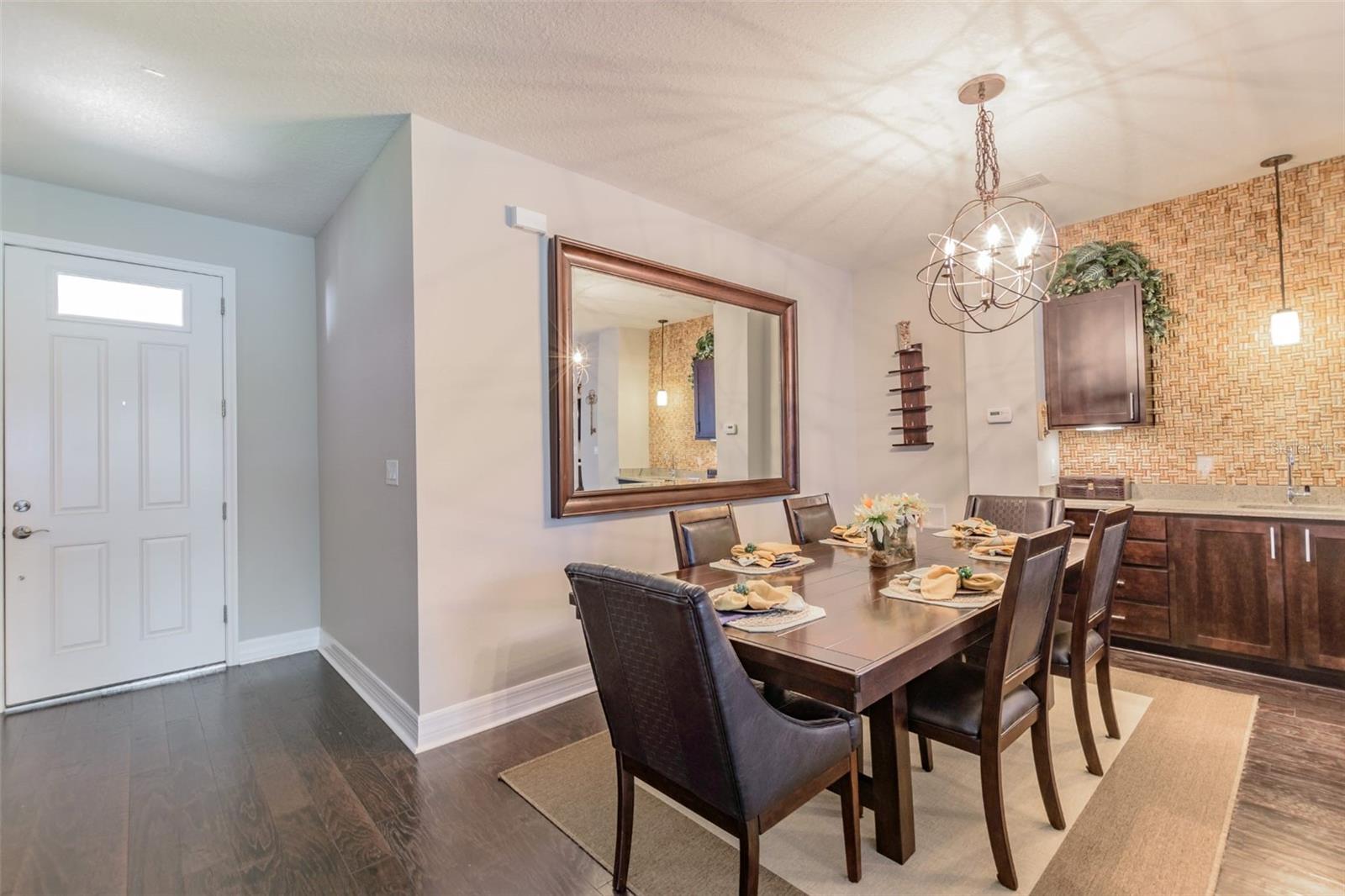 Image 14 of 61 For 407 Tampania Avenue