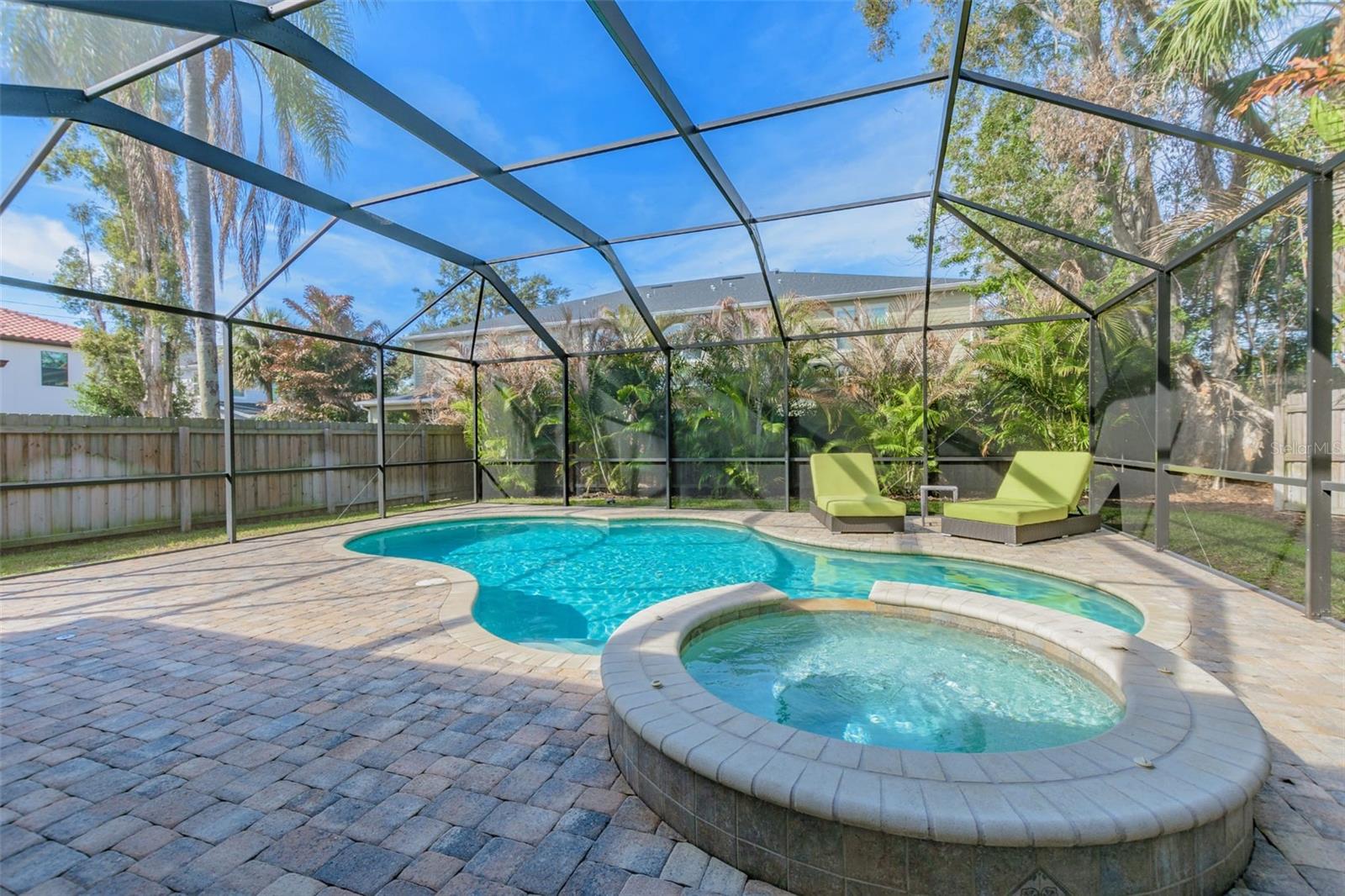 Image 40 of 61 For 407 Tampania Avenue