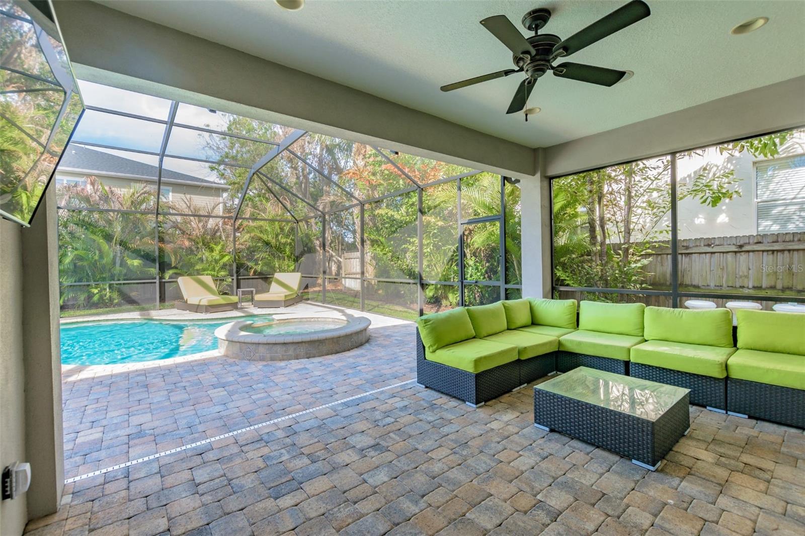 Image 41 of 61 For 407 Tampania Avenue