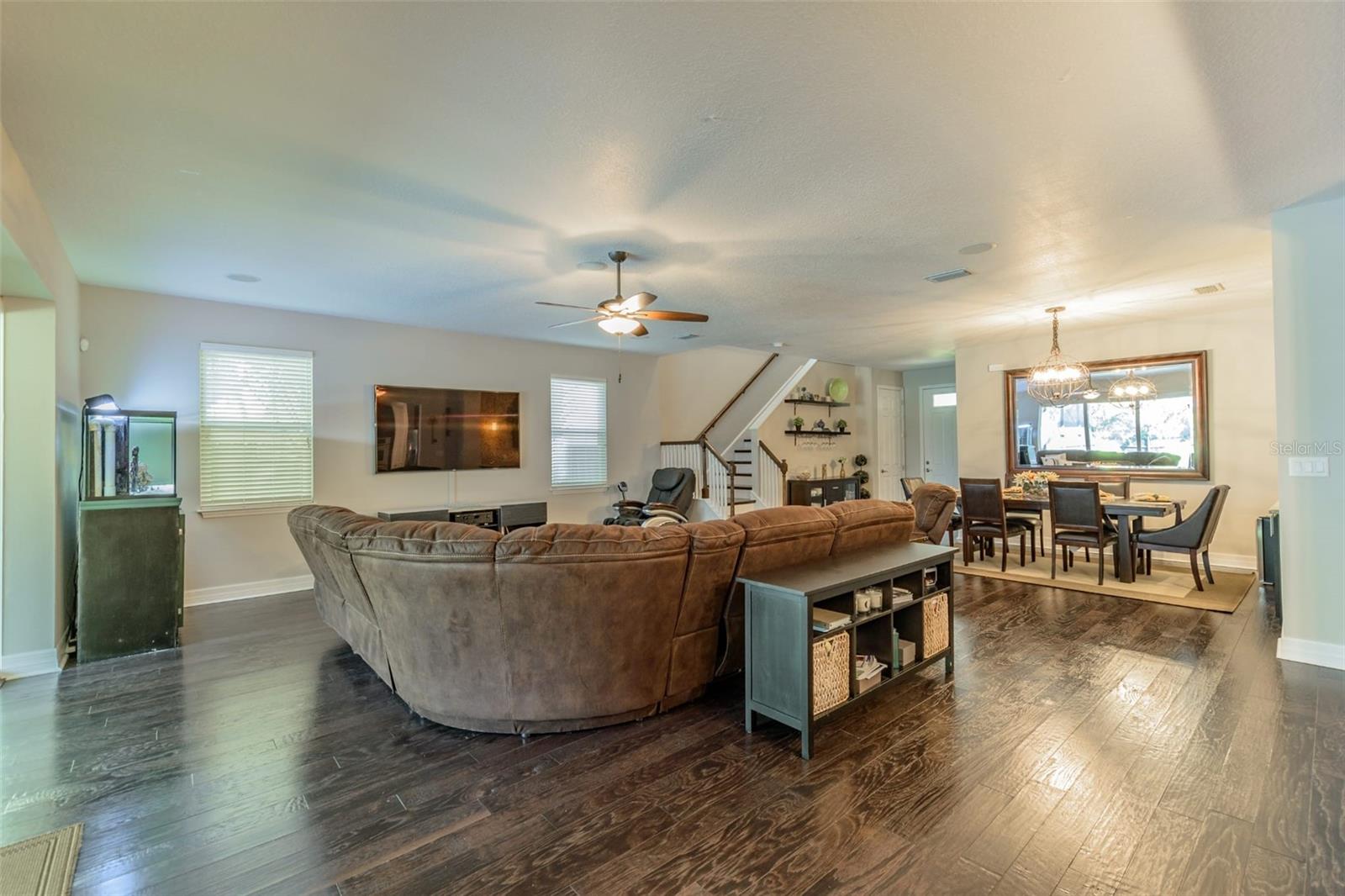 Image 9 of 61 For 407 Tampania Avenue