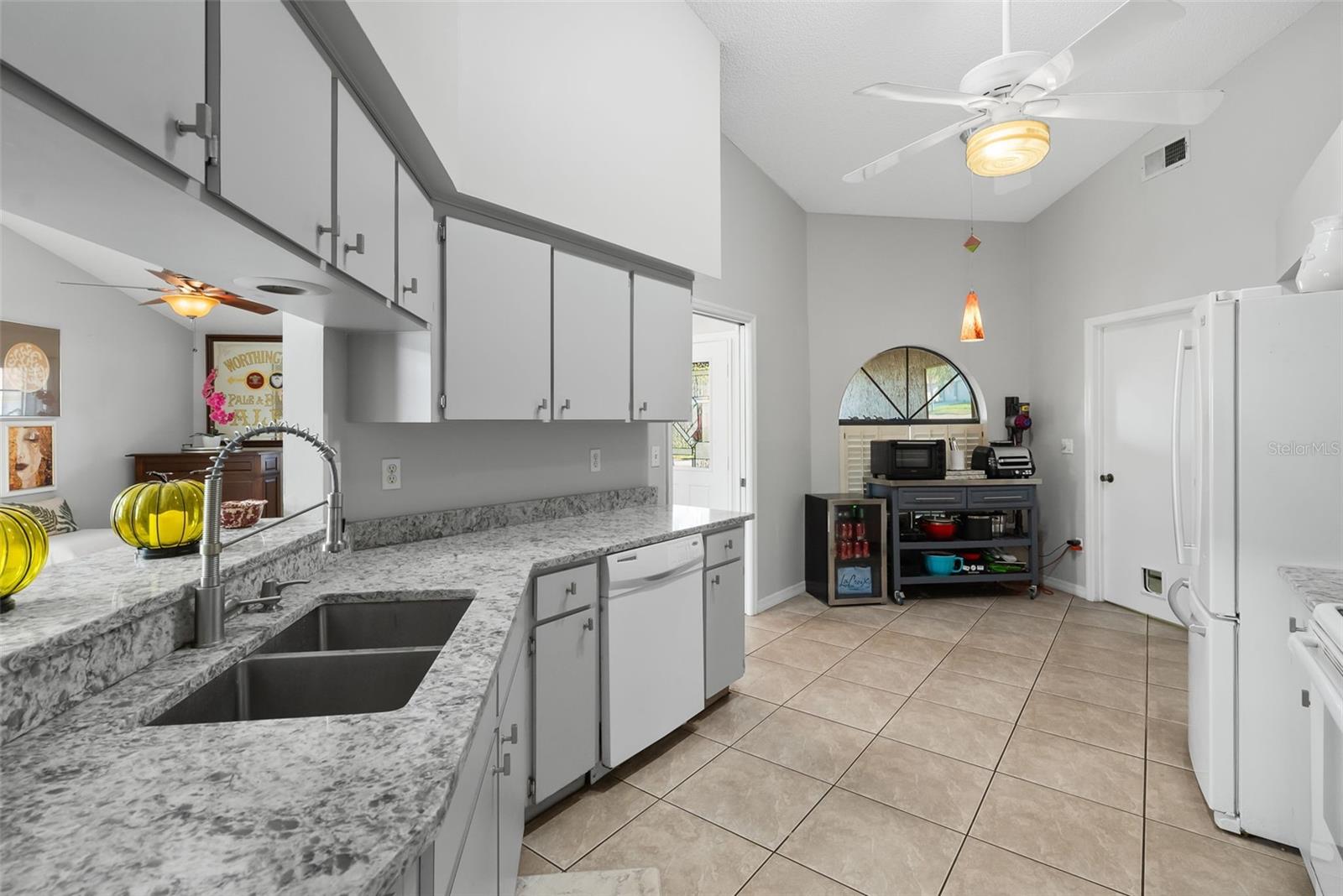 Image 10 of 29 For 12030 Steppingstone Boulevard