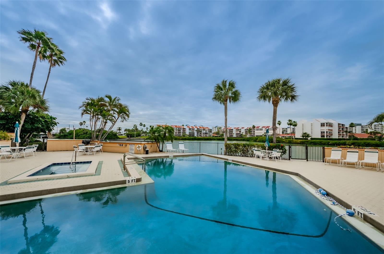 Image 32 of 66 For 7400 Sun Island Drive S 806