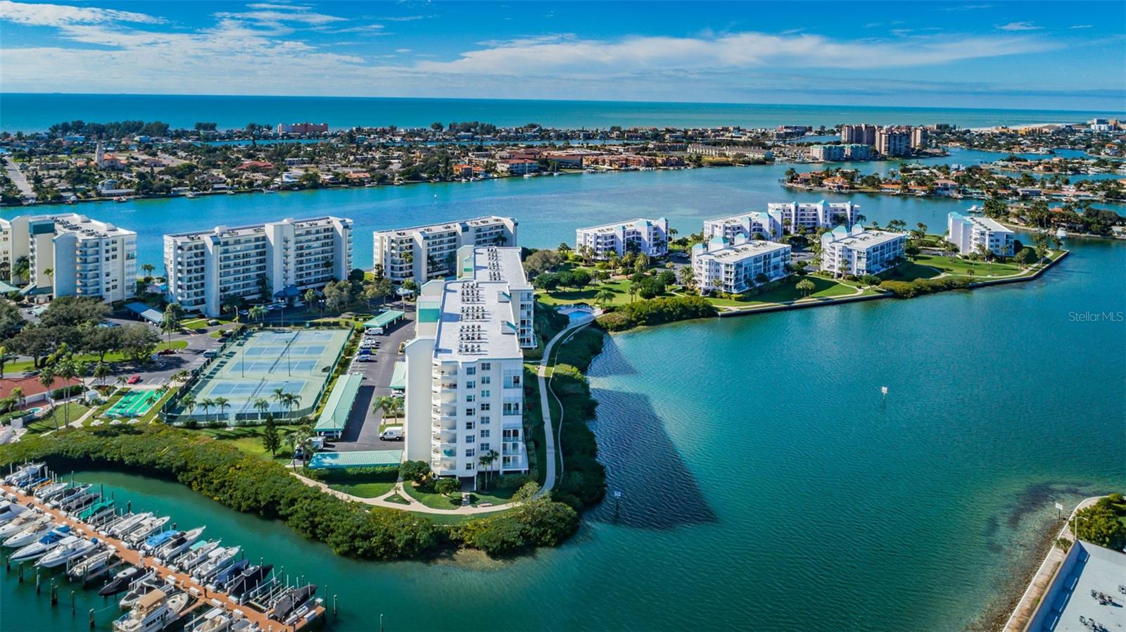 Image 5 of 66 For 7400 Sun Island Drive S 806