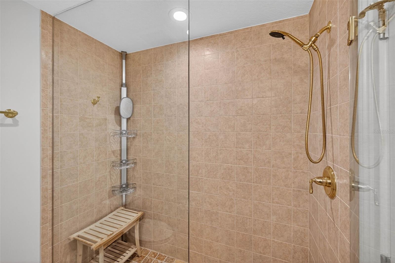 Image 23 of 55 For 15 Somerset Street 4a