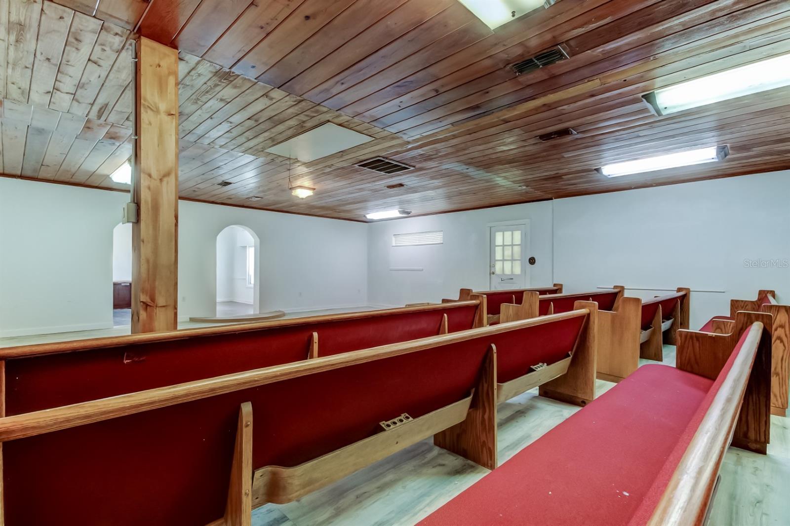 Image 10 of 70 For 4539 Mile Stretch Drive