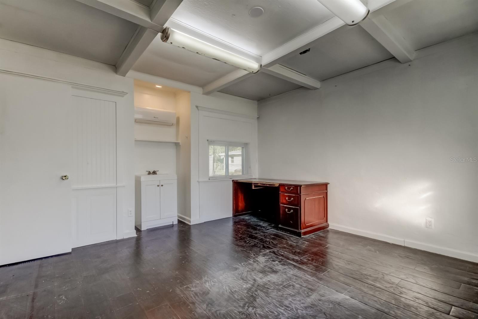 Image 13 of 70 For 4539 Mile Stretch Drive