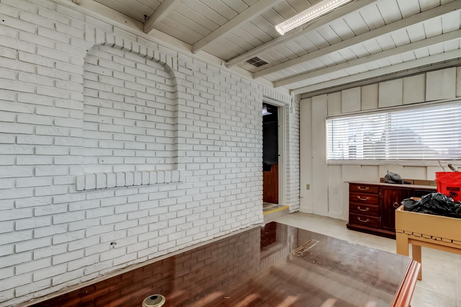 Image 20 of 70 For 4539 Mile Stretch Drive