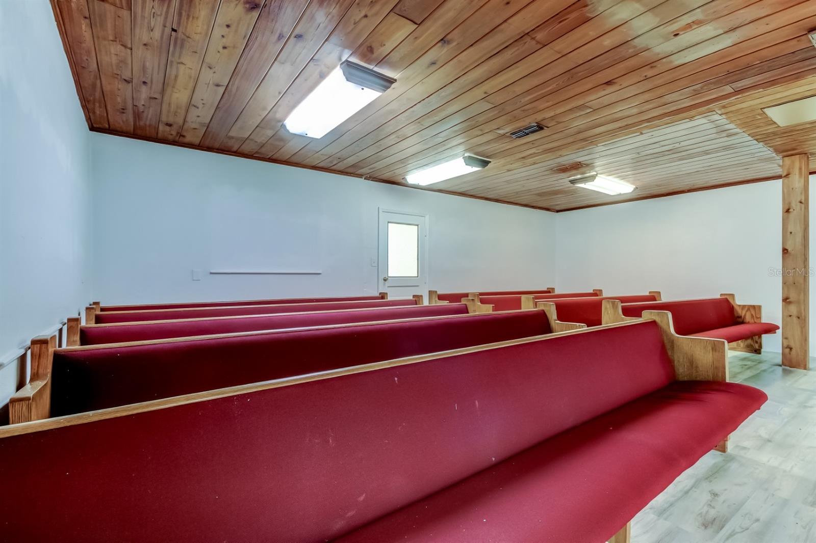 Image 4 of 70 For 4539 Mile Stretch Drive