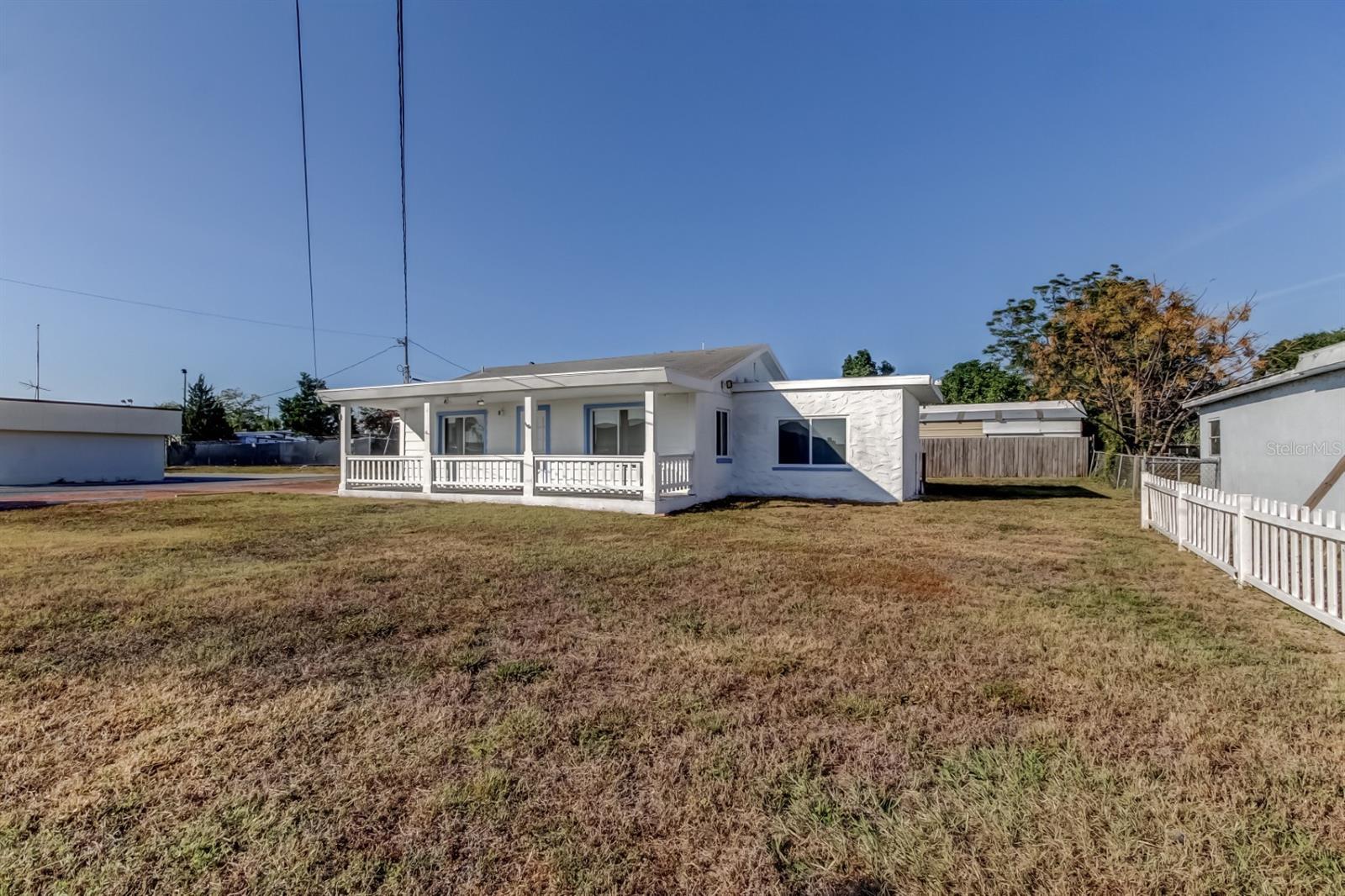 Image 41 of 70 For 4539 Mile Stretch Drive