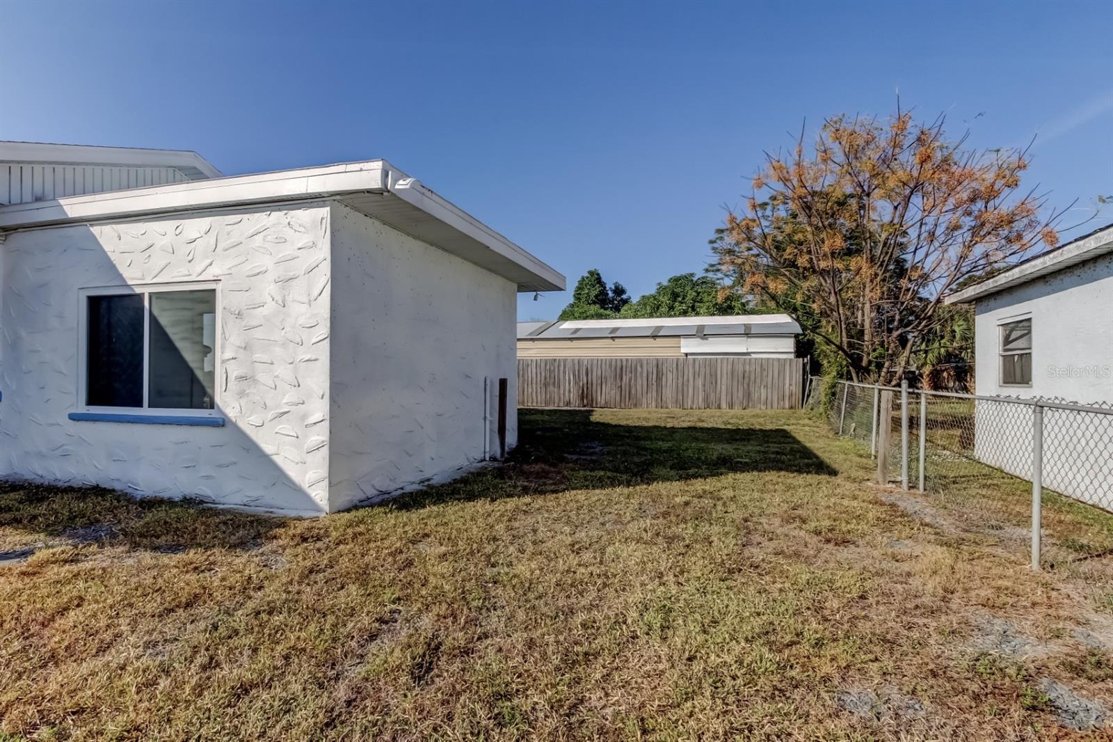 Image 42 of 70 For 4539 Mile Stretch Drive